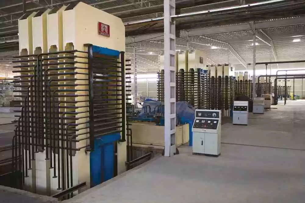 Manufacturer of hydraulic hot press 